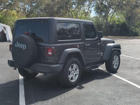 Used 2020 Jeep Wrangler Sport image 5