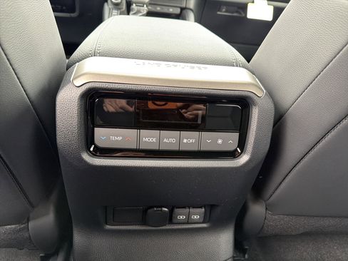 New 2026 Toyota Land Cruiser AWD/4WD image 32