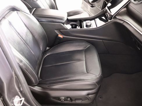 Used 2022 Jeep Grand Cherokee Limited w/ Trailer Tow Prep Group (B) image 14