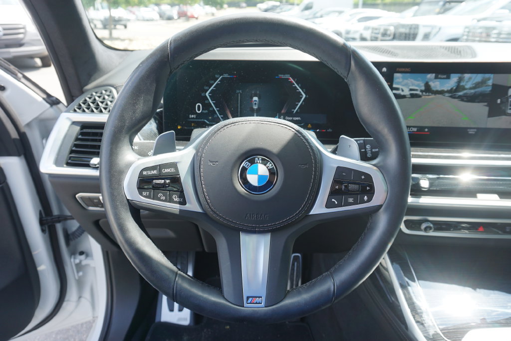 Used 2023 BMW X7 xDrive40i w/ Executive Package AWD/4WD image 15