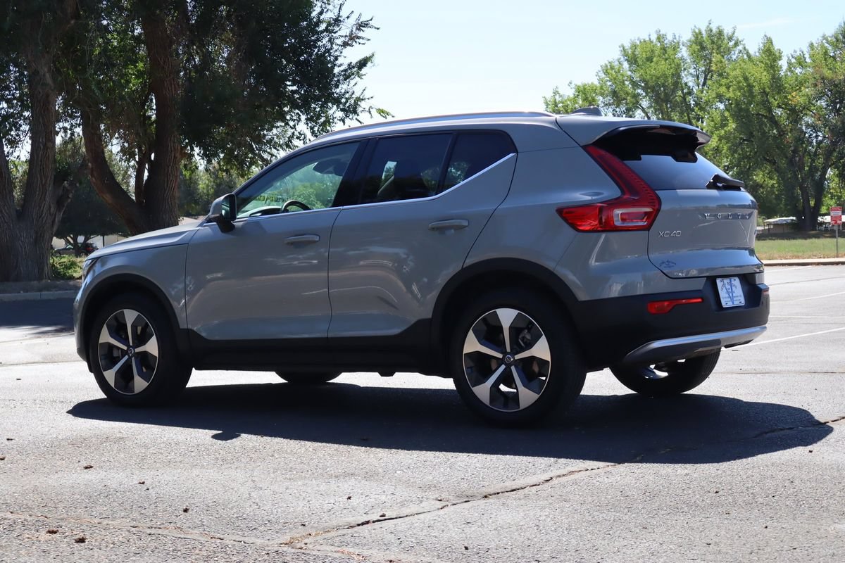 Used 2024 Volvo XC40 B5 Core w/ Protection Package Premier AWD/4WD image 7