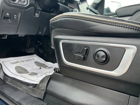 Used 2023 RAM 1500 Laramie AWD/4WD image 25