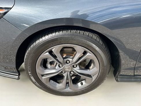 Certified 2023 Honda Accord EX image 29