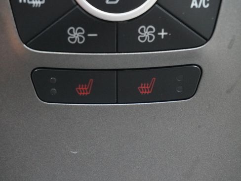 Used 2013 Ford Edge SEL image 20