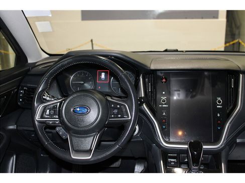 Used 2022 Subaru Outback Premium image 14