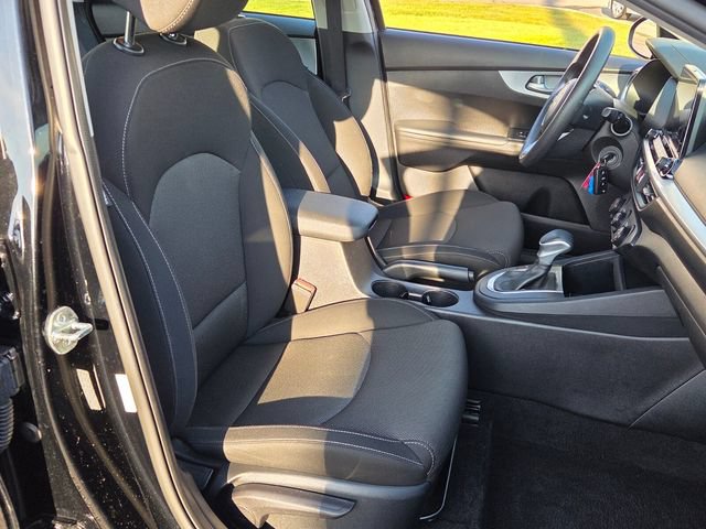 Used 2023 Kia Forte LXS FWD image 14