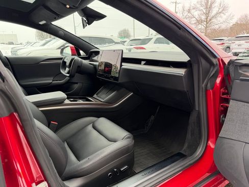 Used 2021 Tesla Model S Plaid image 33