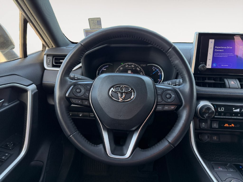 Used 2023 Toyota RAV4 SE w/ Convenience Package AWD/4WD image 13