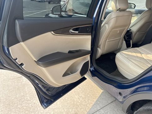 Used 2020 Lincoln Nautilus Reserve w/ Equipment Group 201A AWD/4WD image 33