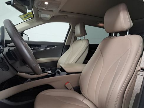 Certified 2022 Lincoln Nautilus Reserve AWD/4WD image 19