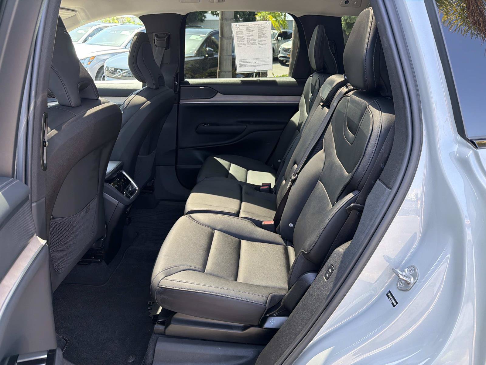 Certified 2025 Volvo EX90 Plus AWD/4WD image 21