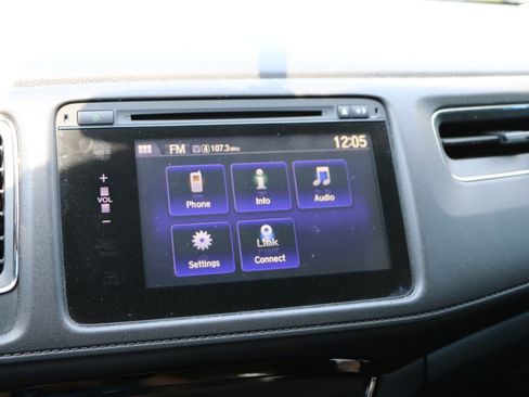 Used 2017 Honda HR-V EX image 18