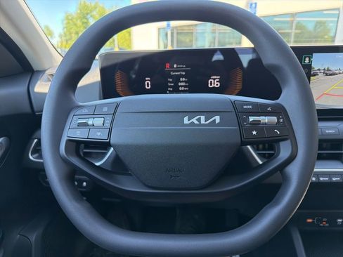 New 2026 Kia K4 FWD image 30