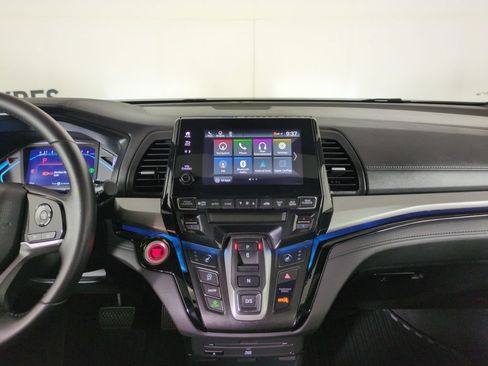 Used 2024 Honda Odyssey Touring image 22