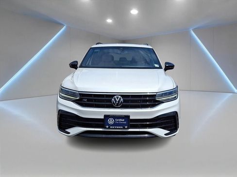 Certified 2023 Volkswagen Tiguan SE R-Line FWD image 2