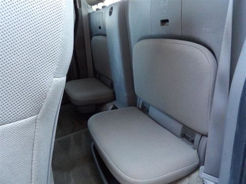 Used 2018 Nissan Frontier S image 12