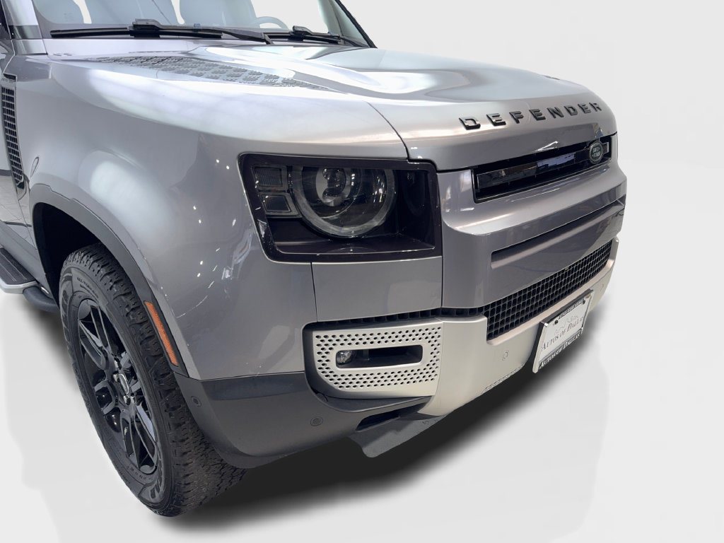 Used 2023 Land Rover Defender 110 SE AWD/4WD image 19