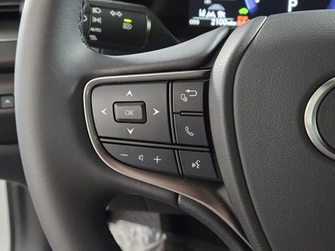 Certified 2025 Lexus UX 300h FWD w/ Accessory Package (Z1) image 30