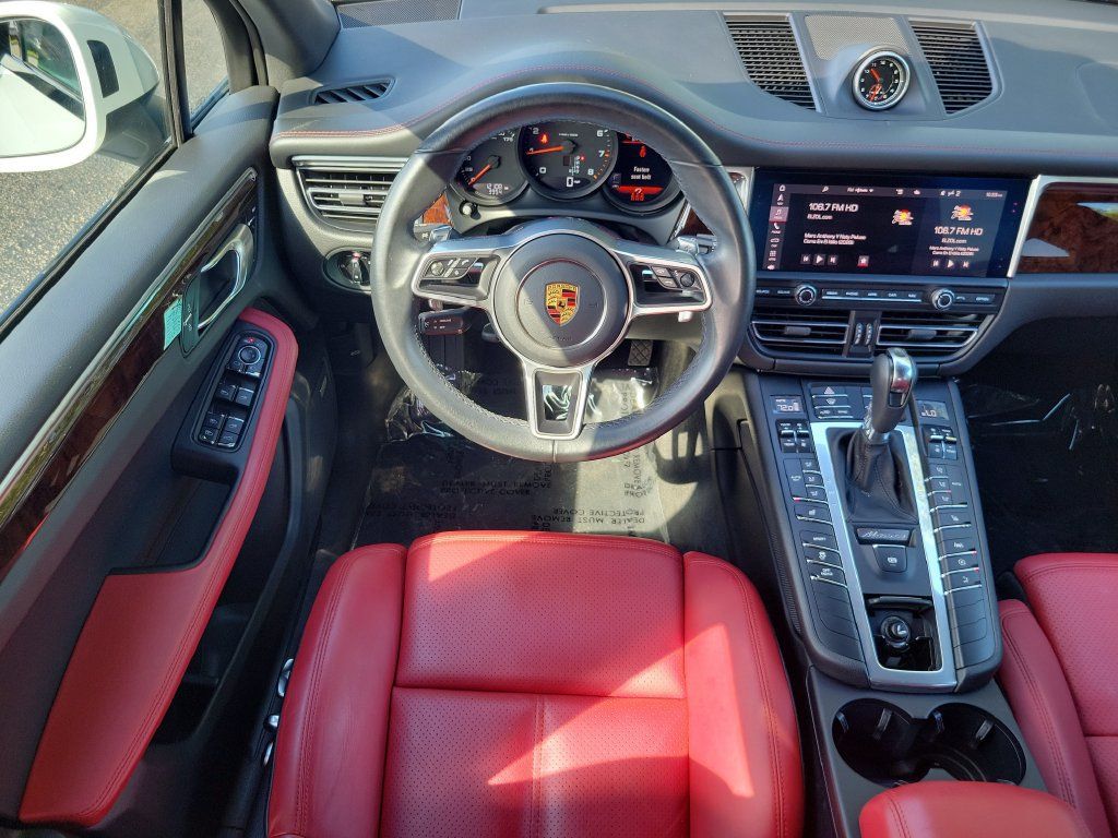 Used 2021 Porsche Macan AWD/4WD image 18