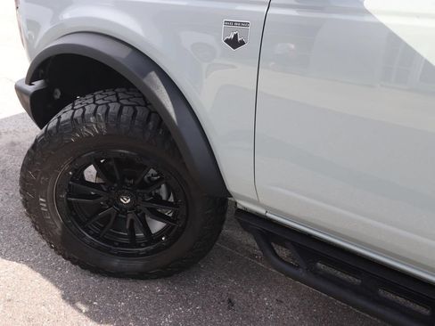 Used 2022 Ford Bronco Big Bend AWD/4WD image 3
