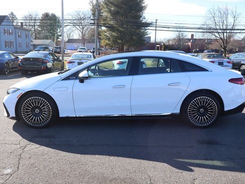 Used 2024 Mercedes-Benz EQS 580 4MATIC Sedan image 8
