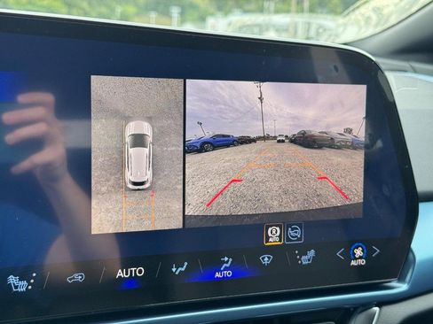 New 2026 Chevrolet Equinox EV LT image 16