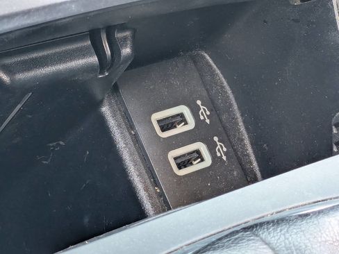 Used 2016 Ford Edge Titanium image 27