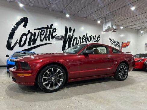 Used 2007 Ford Mustang GT image 1