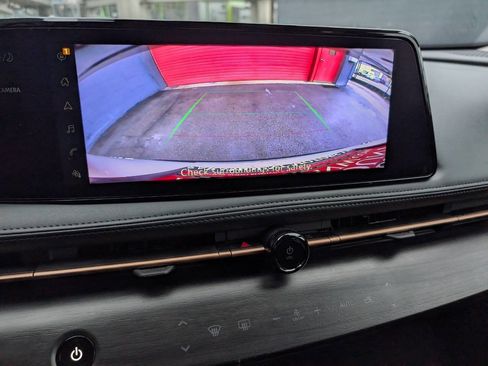 Used 2023 Nissan Ariya AWD image 14