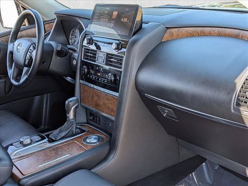 Used 2024 Nissan Armada SL w/ Captain's Chairs Package RWD image 24