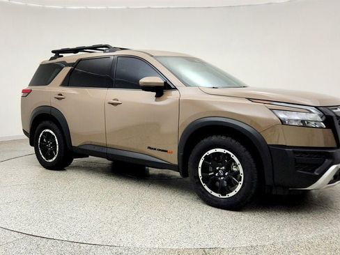 Used 2025 Nissan Pathfinder Rock Creek AWD/4WD image 3