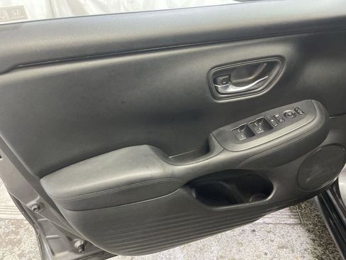 Used 2024 Honda HR-V LX image 13