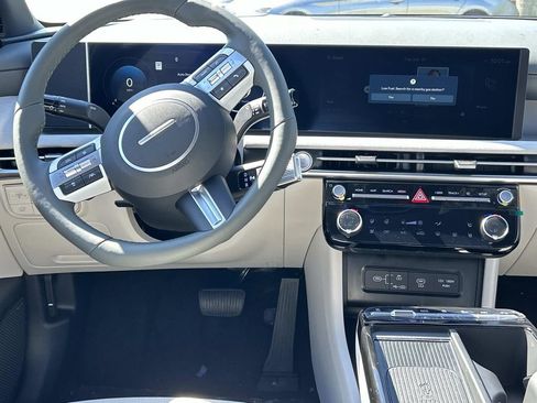 New 2026 Hyundai Tucson Limited image 25