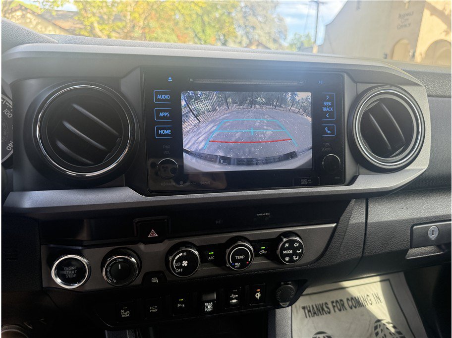 Used 2019 Toyota Tacoma TRD Sport w/ Technology Package AWD/4WD image 12