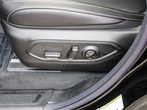 New 2025 Jeep Grand Cherokee Limited w/ Black Appearance Package image 23