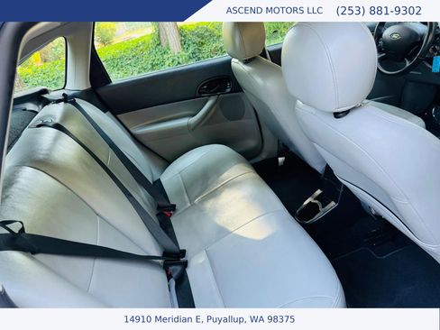 Used 2005 Ford Focus S image 12