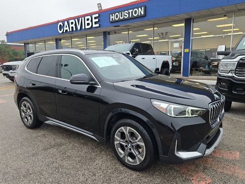 Used 2025 BMW X1 xDrive28i AWD/4WD image 1