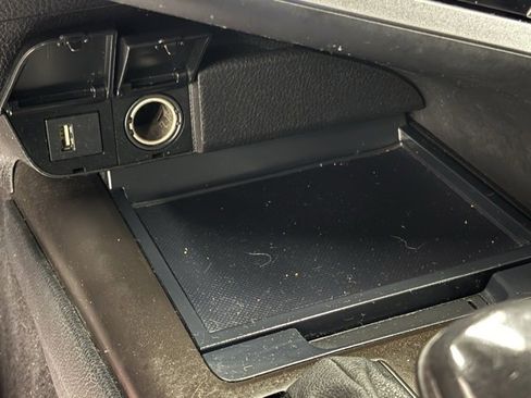 Used 2021 Toyota Camry SE image 23