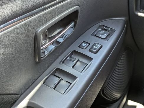 Used 2025 Mitsubishi Outlander Sport LE AWD/4WD image 24