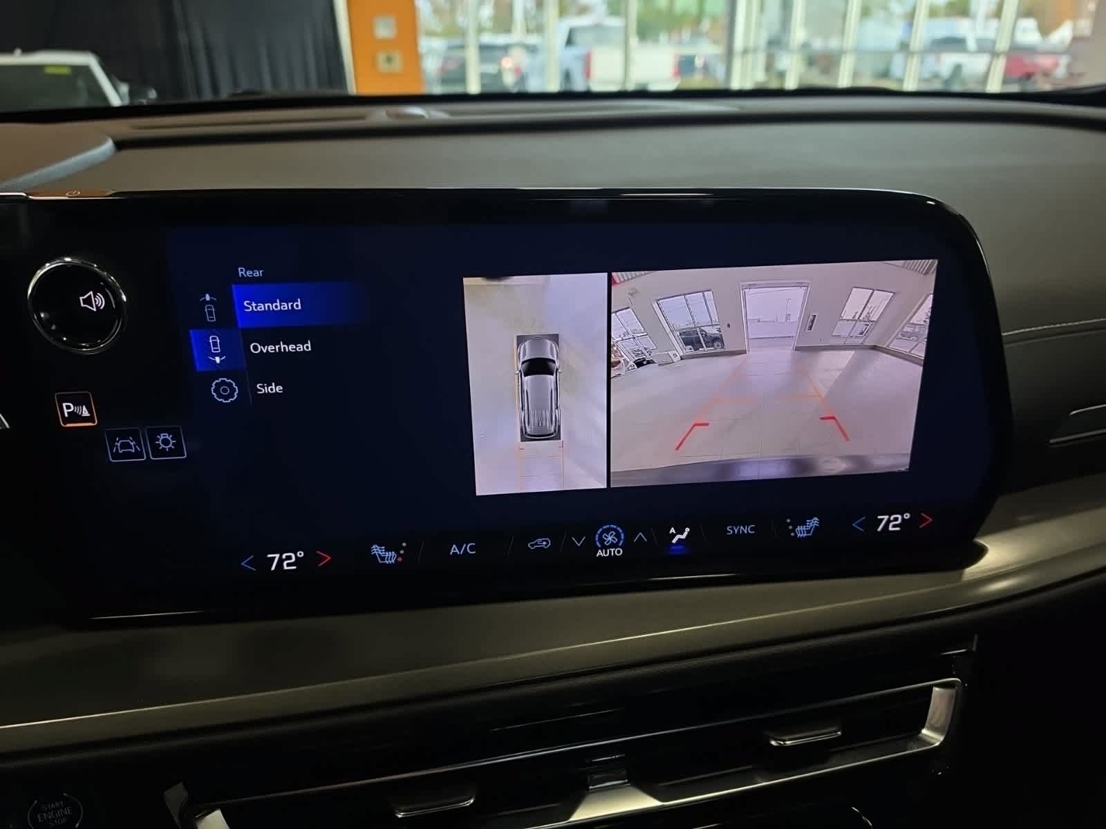 Used 2024 Chevrolet Traverse LT w/ LPO, Floor Liner Package FWD image 27