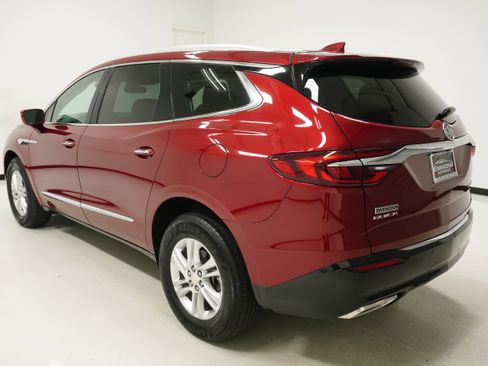 Used 2018 Buick Enclave Essence w/ Trailering Package image 6