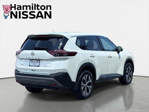 Used 2021 Nissan Rogue SV AWD/4WD image 2