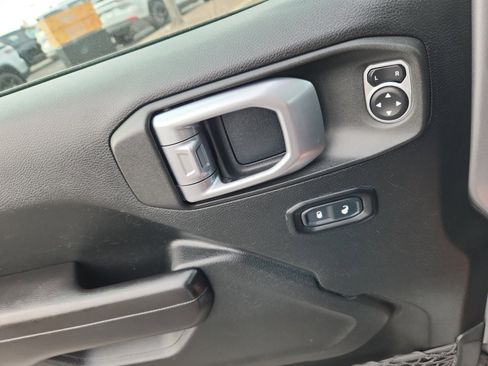 Used 2020 Jeep Wrangler Unlimited Sport S image 16