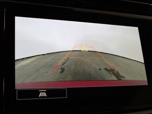 Used 2023 Chevrolet Bolt LT image 8