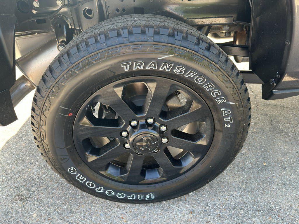 New 2026 RAM 2500 Big Horn AWD/4WD image 8