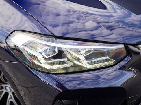 Used 2022 BMW X3 sDrive30i w/ M Sport Package 2 image 6