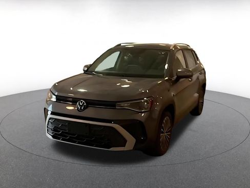 Used 2026 Volkswagen Taos SE FWD image 7