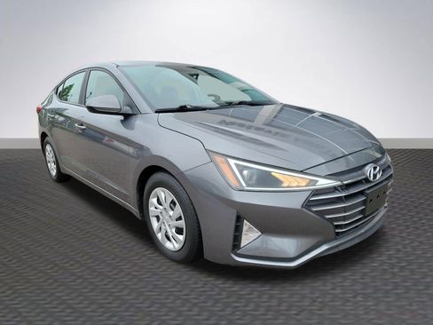 Used 2019 Hyundai Elantra SE FWD image 1