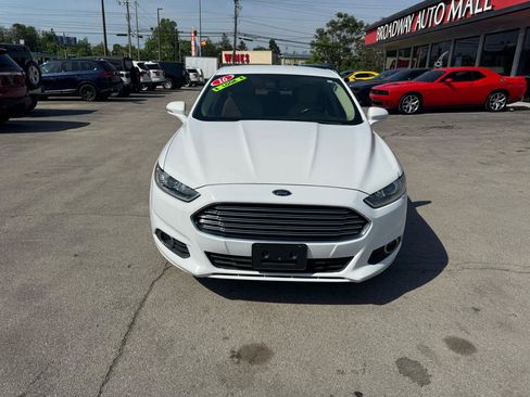 Used 2016 Ford Fusion SE w/ Equipment Group 202A FWD image 8