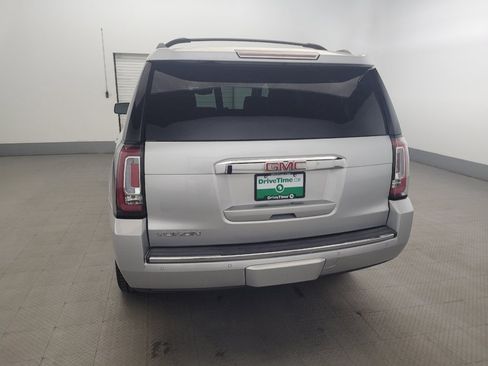 Used 2015 GMC Yukon Denali w/ Touring Package AWD/4WD image 6